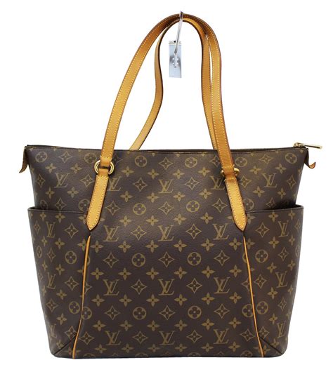 where are louis vuitton handbags made